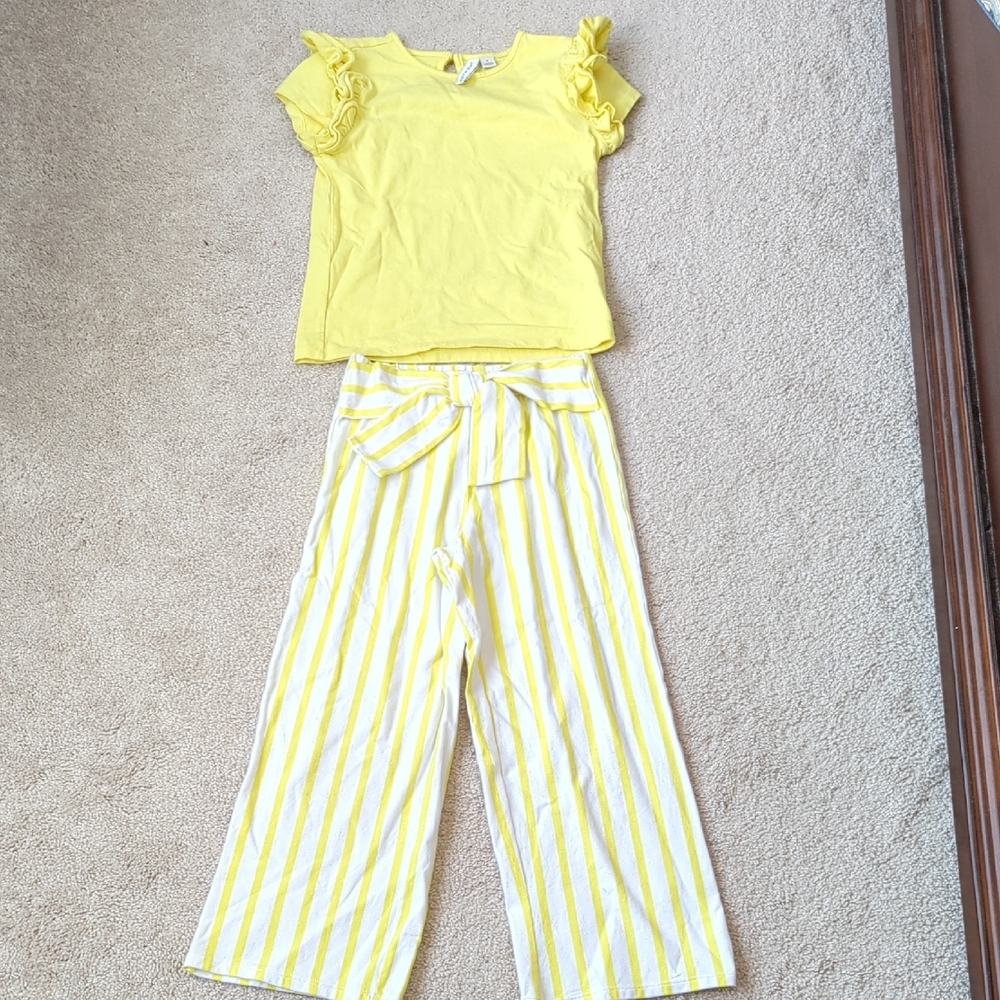 Yellow girls outfit.  Janie and Jack 8